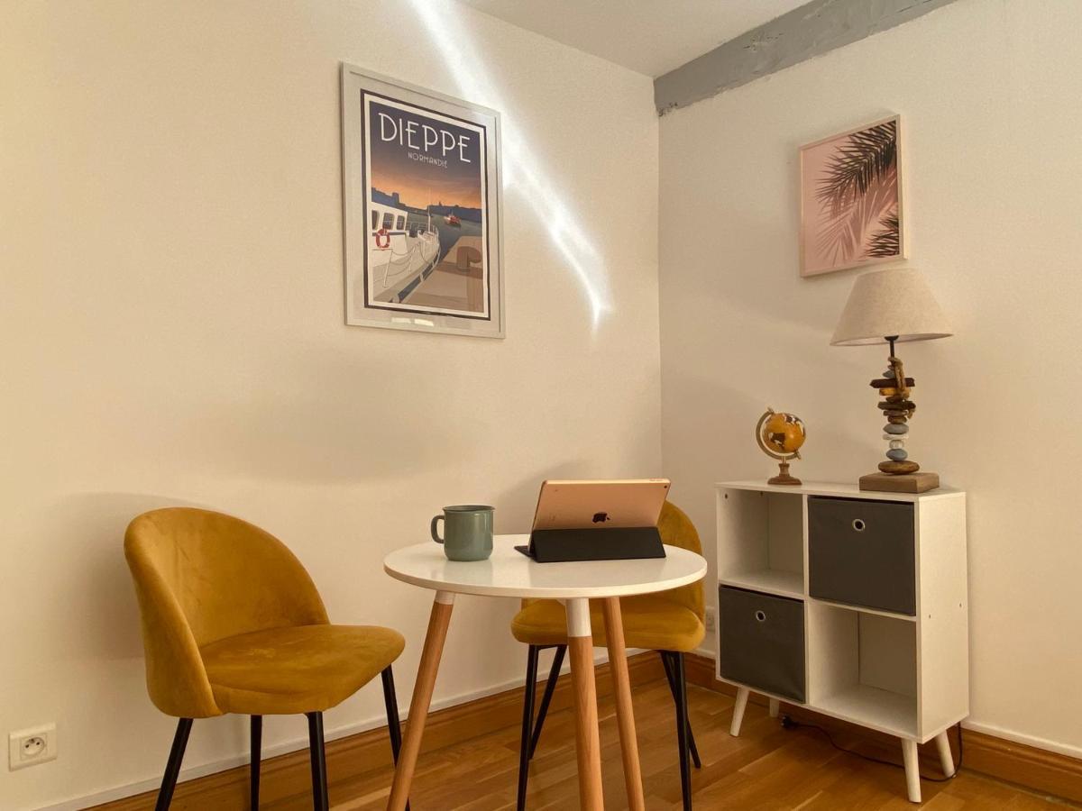 Beau Studio Cosy Calme En Face Du Port Sur Le Quai Leilighet Dieppe Eksteriør bilde