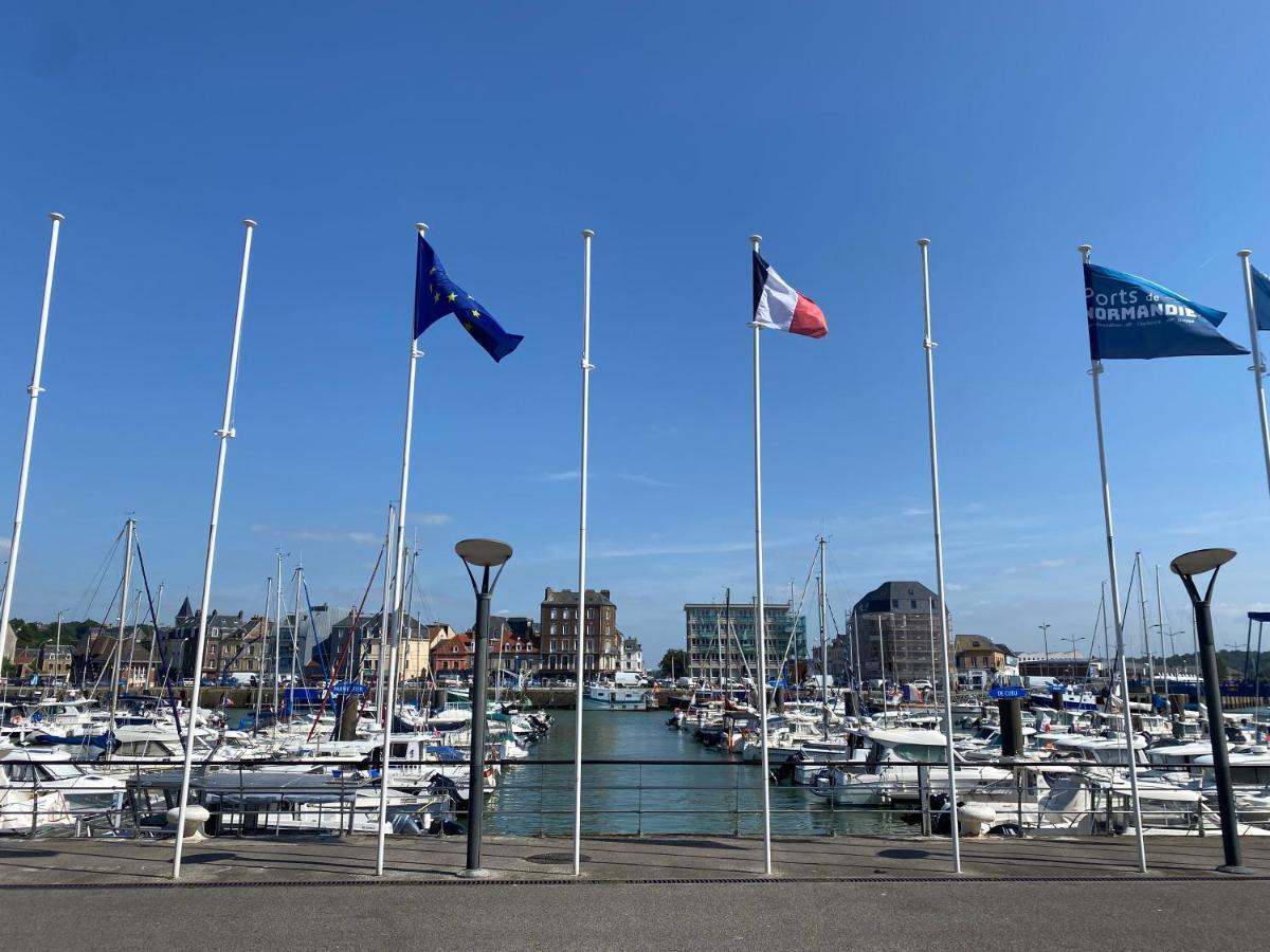 Beau Studio Cosy Calme En Face Du Port Sur Le Quai Leilighet Dieppe Eksteriør bilde